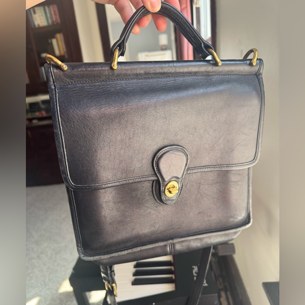 Vintage Coach RARE Leather Crossbody | Willis Bag Style 9927